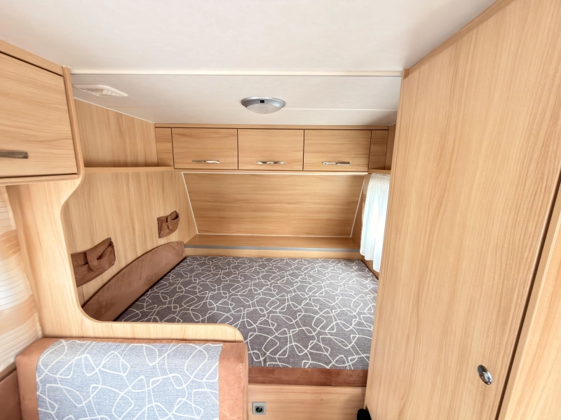 Sunlight Njoy 42 D +mover+avance+portabicicletas foto: 11