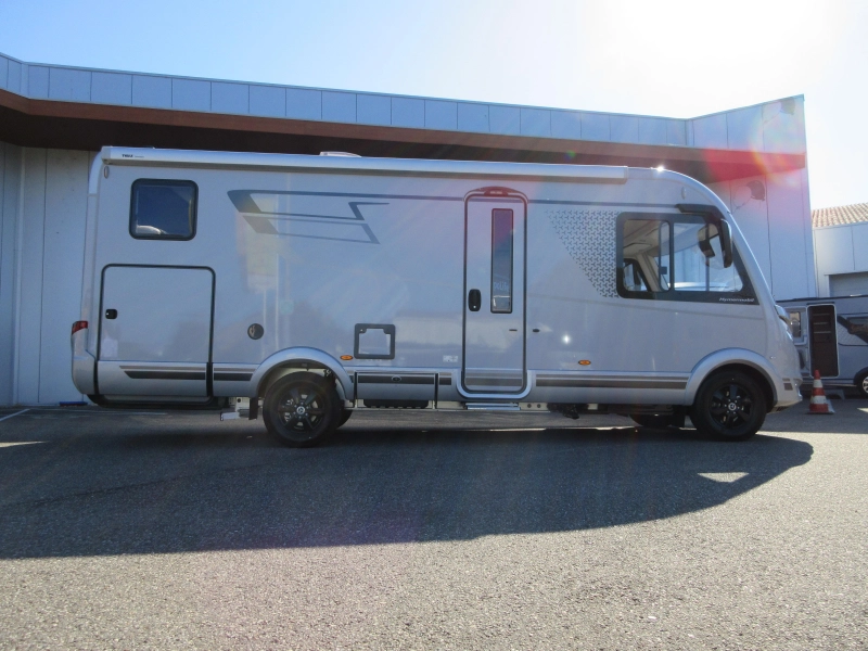 Hymer B-MC I 680 SLC dubbele bodem  foto: 1