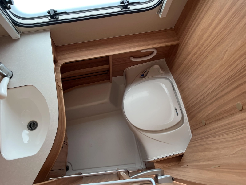 Eriba Touring Troll 530 SE Mover/Toldo Thule foto: 3