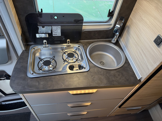Knaus Van Ti Plus 650 MEG Platinum S / Gratis Stalling foto: 9