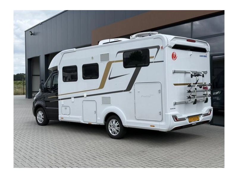 Eura Mobil Profila T 696 EB Enkele bedden, ALDE, TOP  foto: 3