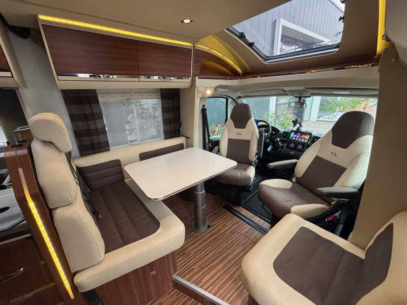 Adria Matrix M 670 SBC vol opties, queensbed  foto: 1