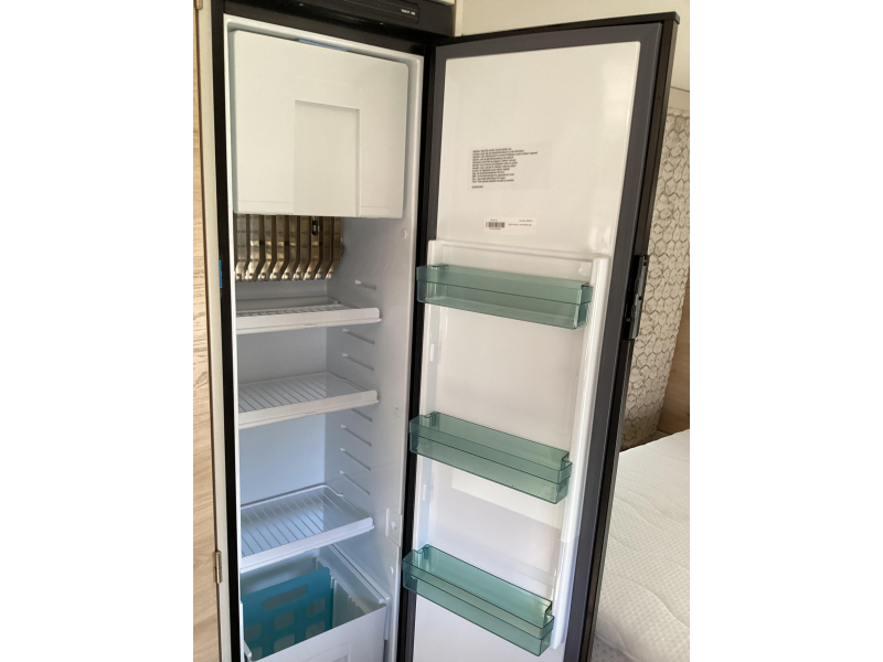 Dethleffs Nomad 530 DR Air conditioning/awning photo: 17