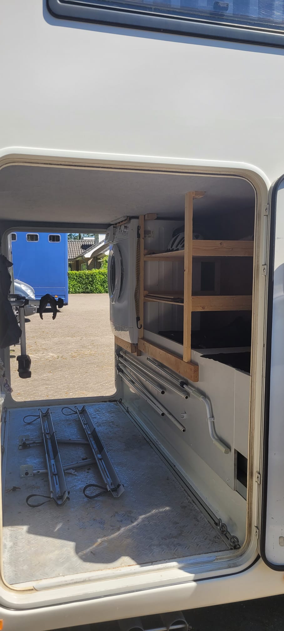 DAIMLERCHRYSLER AG 616 CDI foto: 16