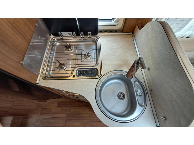 Hymer B 588 Airco / enkel bedden/ E&P  foto: 9