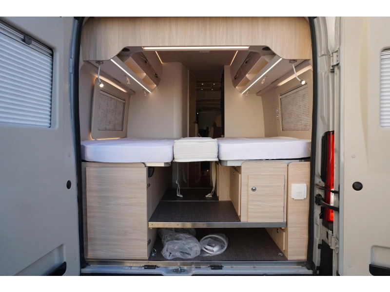 Eura Mobil Van 635 EB Busbiker  foto: 18