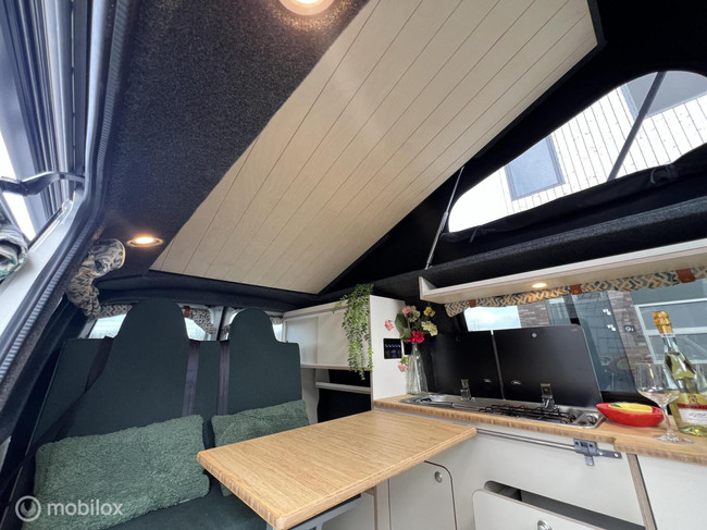 Volkswagen T6.1 buscamper L1H1 Florida 2020 4 person photo: 11