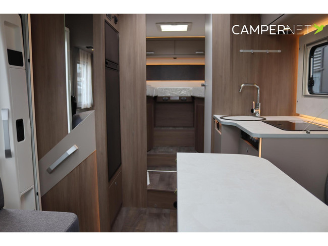 Carado T457 140hp Automatic | Single beds | Face to Face | Pro + Package | Thule awning | Separate shower | Large refrigerator | Light alloy photo: 9