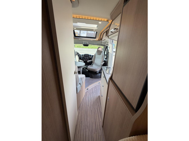 Malibu 640 LE Charming GT 9T-Automatic Single Beds Skyview Bike Swing photo: 23