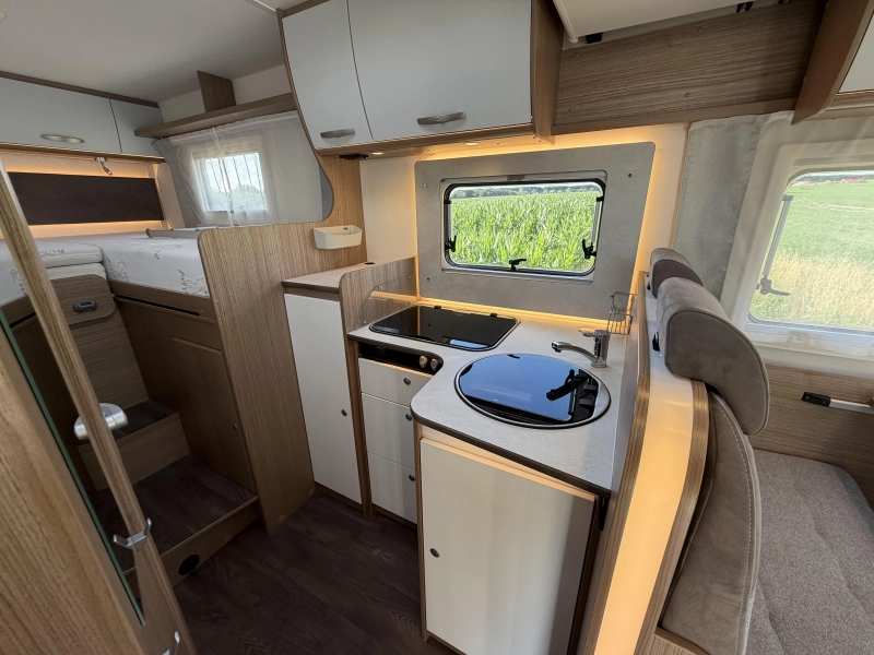 Carado Clever Edition 338 T Litio, 180CV Heossafe foto: 6