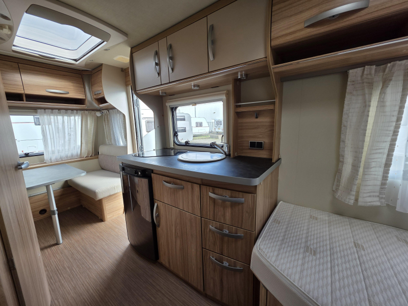 Eriba Nova Light 442  foto: 10