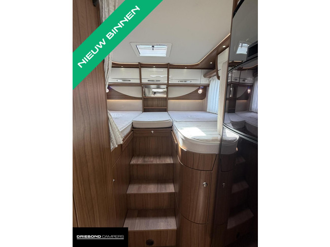 Hymer B 588 Automatic Single Beds Pull-down Bed 2X Airco Inverter Solar Panel photo: 2