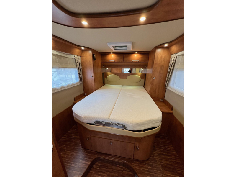 Carthago Chic C-Line I 5.0 QB queensbed , automaat  foto: 2