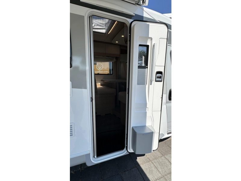 LMC Cruiser V 646 G 70jr Jubileum-Autom-NAVI  foto: 11
