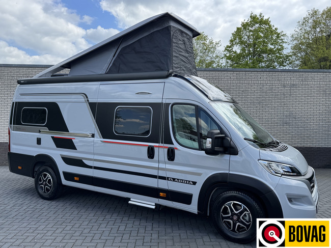 Adria Twin Sports 640 SGX Supreme 180 pk AUTOMAAT 9-Traps Euro6 Fiat Ducato Maxi 4250 kg **Lengtebedden in hoogte verstelbaar/Hefdak m