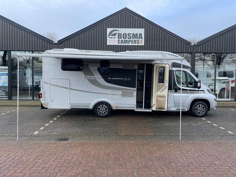 Adria Matrix M 670 SC 50 Years Edition 79000 km  foto: 7