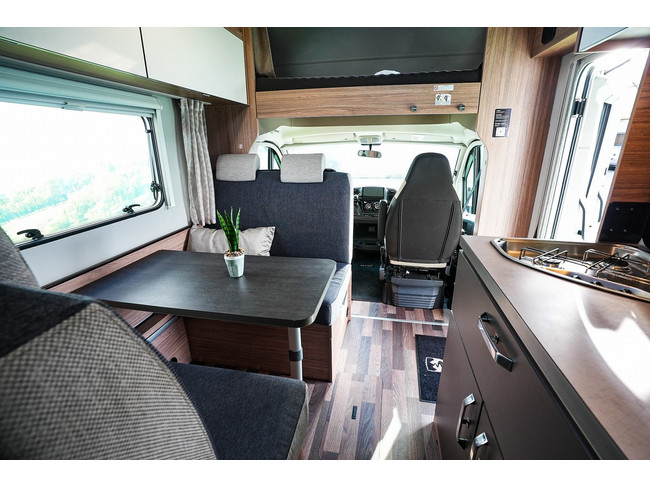 Weinsberg CaraHome 650 DG esperado foto: 12