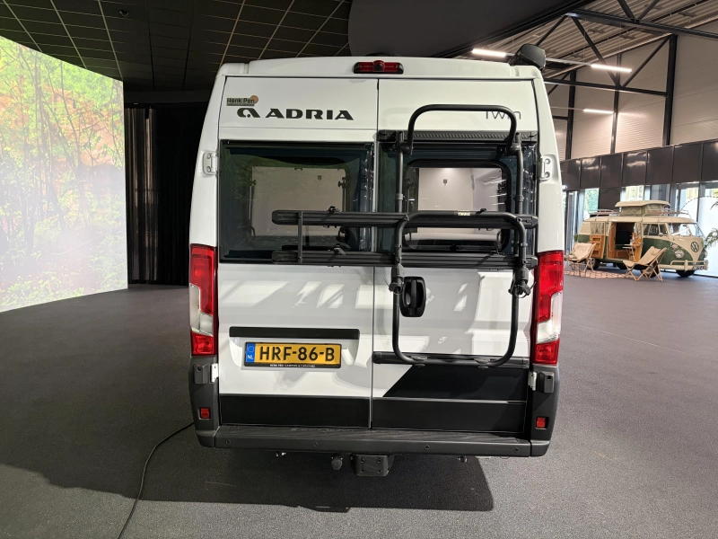 Adria Twin Axess 640 SL zonnepaneel / omvormer  foto: 4