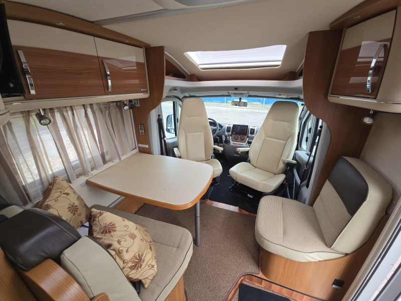 Hymer T 674 SL Star Edition 2010  foto: 10