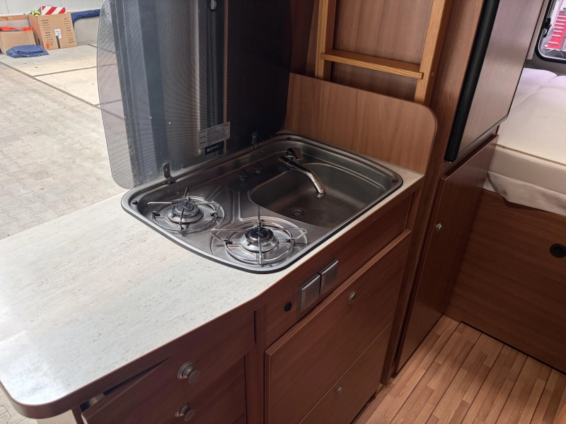 Weinsberg CaraBus 600 MQH 4 Personen Foto: 19