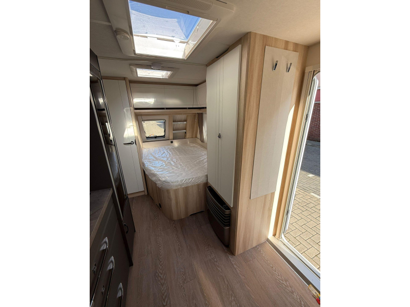Hobby De Luxe 460 UFE Nieuw | Actie model 2026  foto: 14