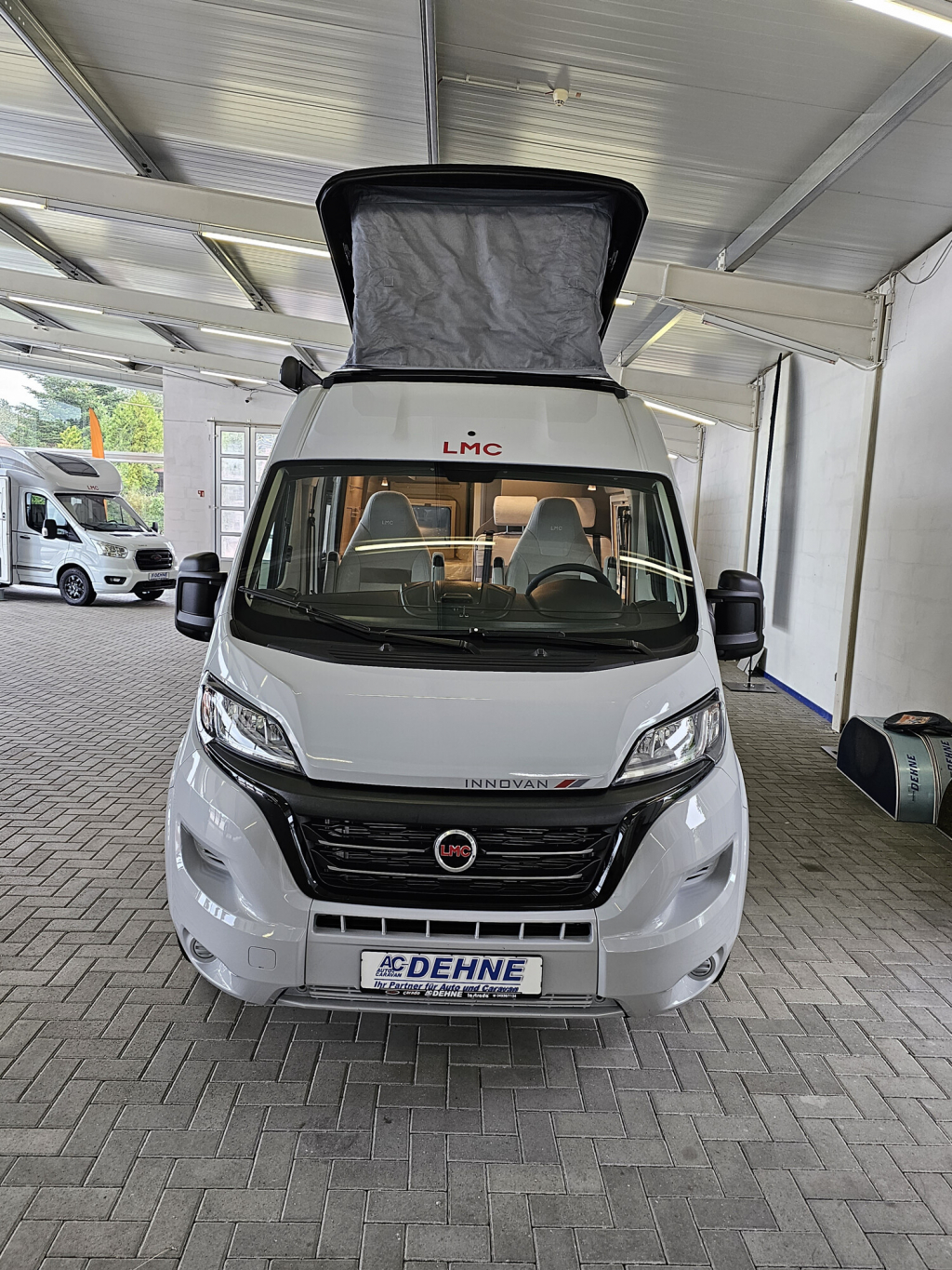 LMC Innovan 600 foto: 1
