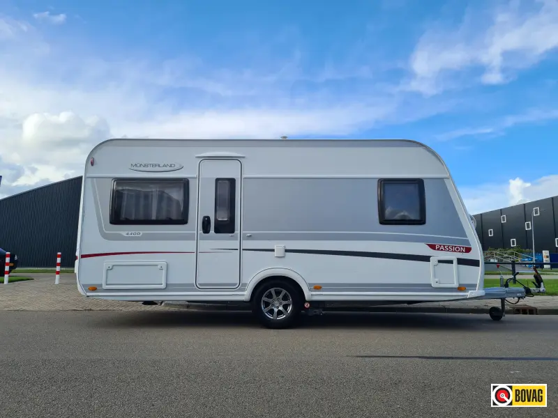 LMC Passion 440 D Voortent en mover  hoofdfoto: 1