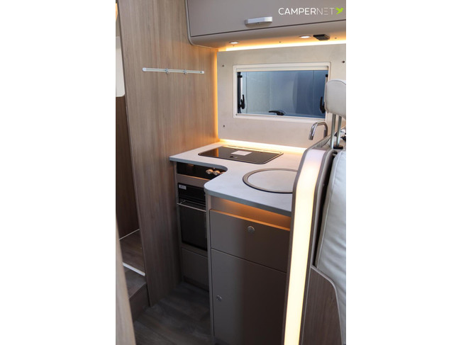 Carado I447 140hp Automatic | Single beds 215cm! | Drop-down bed | Pro + package | Fiat 10'' multimedia system | Oven | Reversing camera | N photo: 9