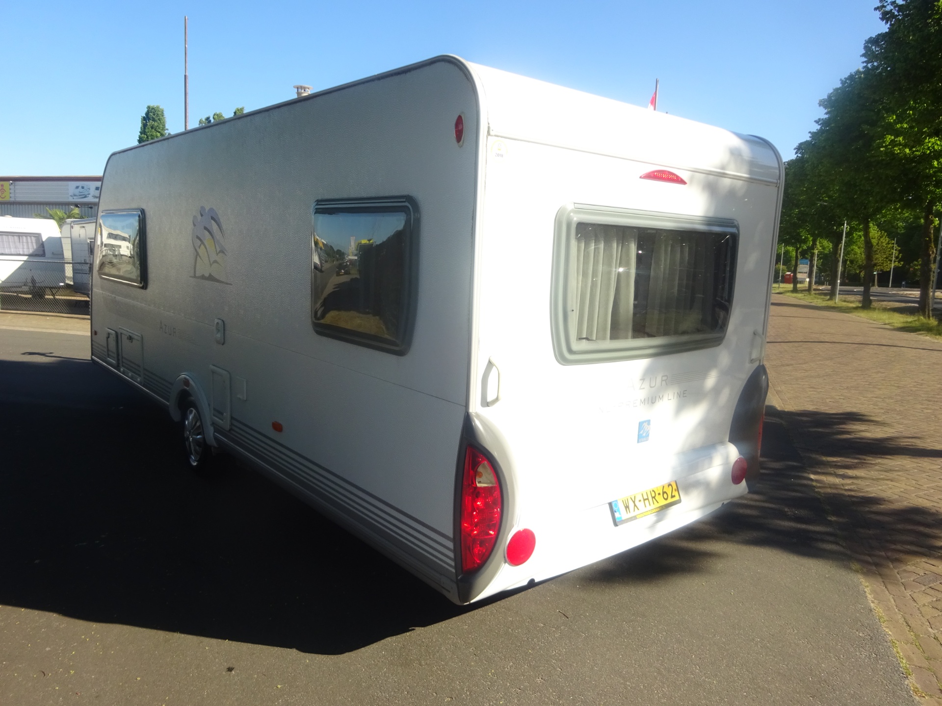 Knaus Azur GERESERVEERD