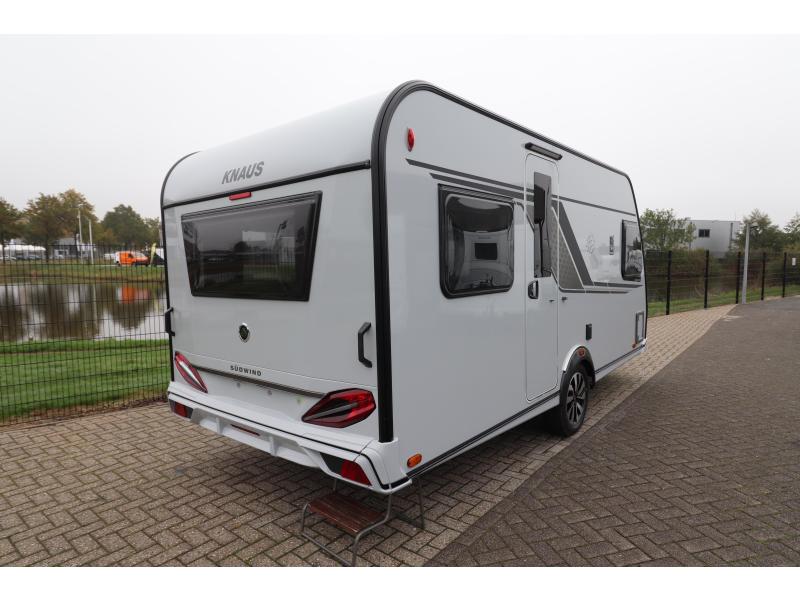 Knaus Sudwind Black Selection 450 FU Model 2026 - 1700KG - 147 
