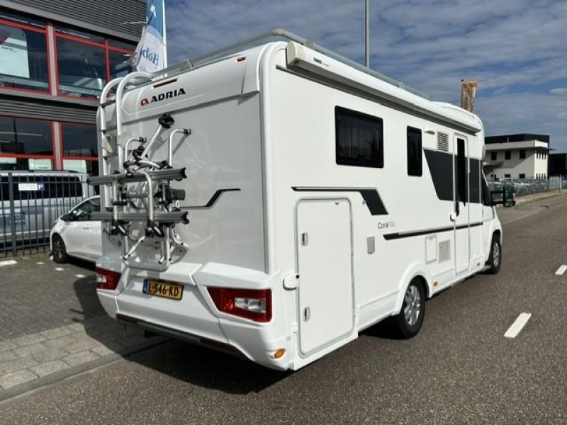 Adria Coral Axess 670 SL foto: 1