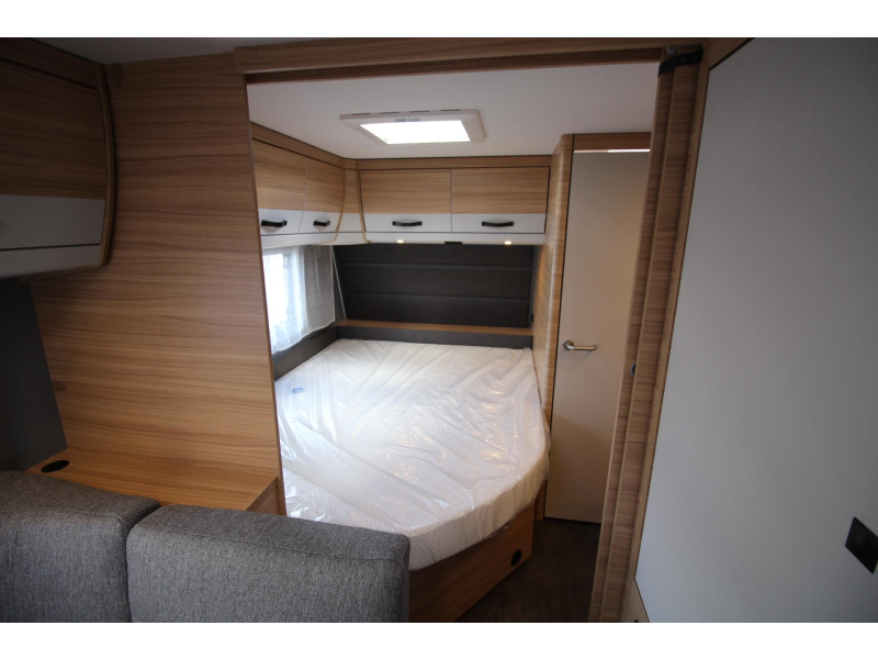 Dethleffs Camper 560 FMK Summer Edition + Airco!  foto: 7