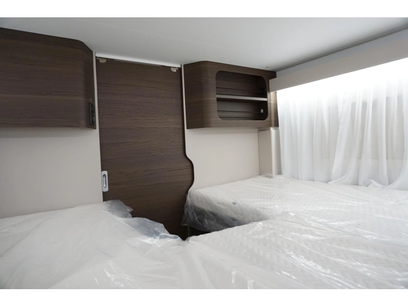 Adria Coral MB Supreme 670 DL  foto: 19