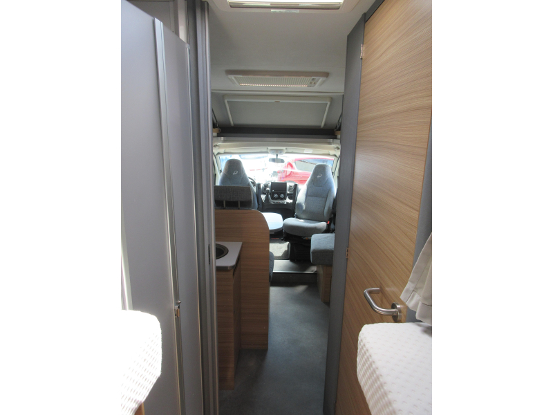 Dethleffs Just 90 T 7052 EB AUTOMAAT AIRCO LUIFEL  foto: 18