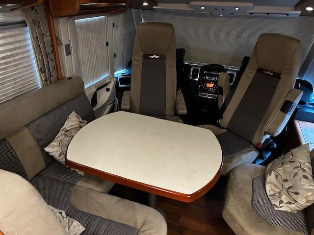 Carthago C-TOURER I 142QB | Comme neuf | 5.000km| Lit pavillon photo: 17