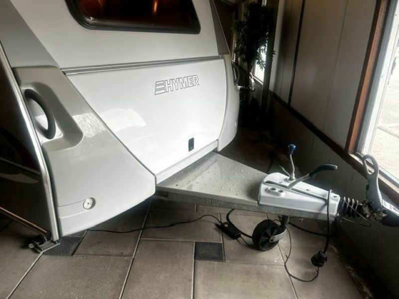 Eriba Living Pulse 440 mover, awning photo: 11