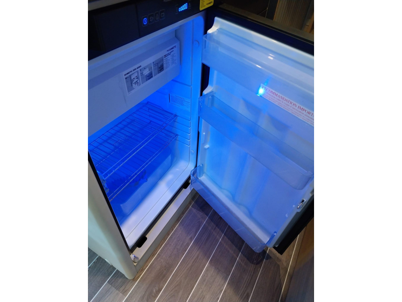 Adria Compact SL longitud 660 con solar! foto: 10
