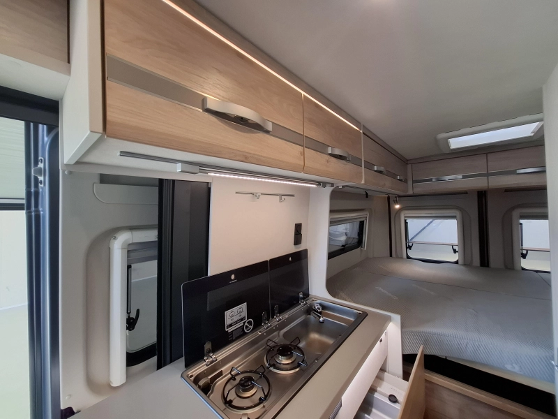 Dethleffs Globetrail 600 140PK Dwarsbed Solar  foto: 12