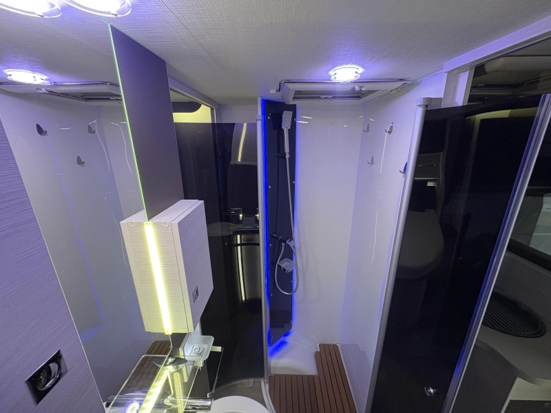 Chausson Welcome 728 EB Queensbed / hefbed  foto: 12