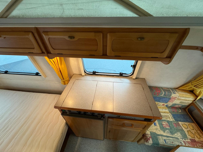 Eriba Touring Triton 410 Luifel Voortent 1ste eigenaar INCL STALLING foto: 10