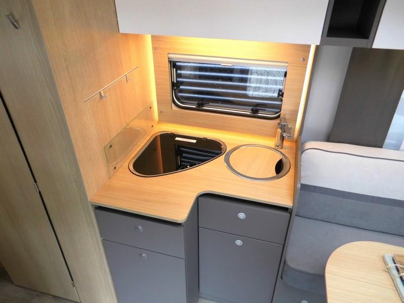 LMC Tourer 720 G DEMO MET LEVELSYSTEEM !  foto: 7