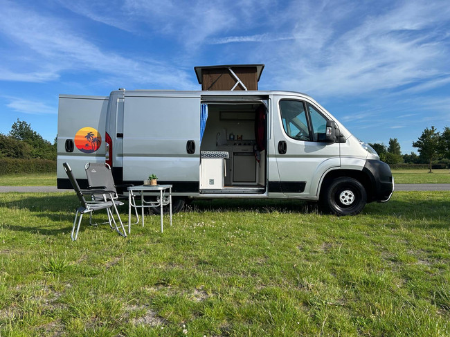 Compacte Buscamper Citroën Jumper | Zonnepaneel | Achterruitrij Camera | Trekhaak | Airco foto: 4