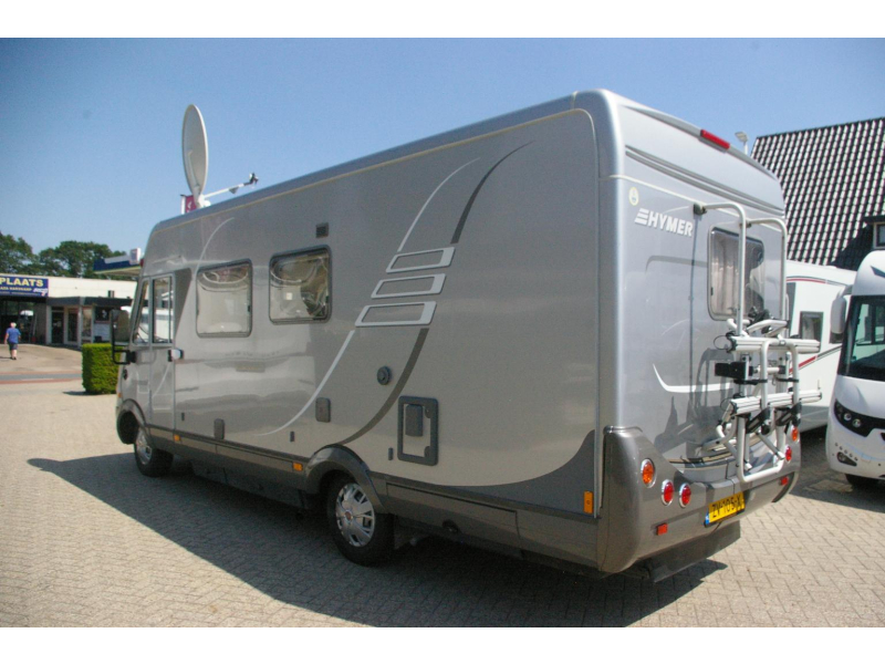 Hymer B 654 Cama francesa, Autom&aacute;tico, Aire acondicionado foto: 5