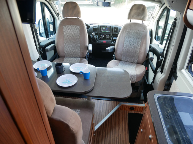 Adria Twin 640 SL, Lengtebedden, Maxi Chasis, Construct slot foto: 7