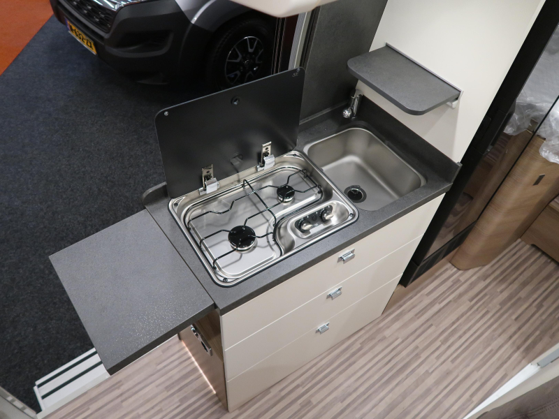 Malibu Van Comfort 640 LE AUTOMATIC AND TALL FRIDGE photo: 13