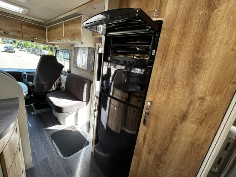 Frankia Platin 7900 GD V6 Autom 2xAirco Levelsys foto: 8