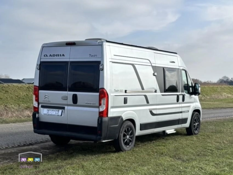Adria Twin Axess 600 SP  foto: 2