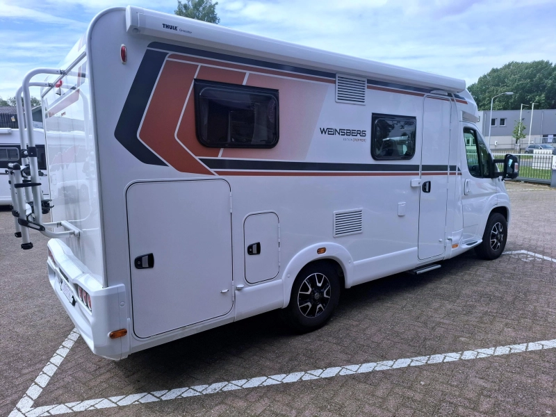Weinsberg CaraCompact Pepper 600 MEG | Leveling system | Roof air conditioning photo: 1