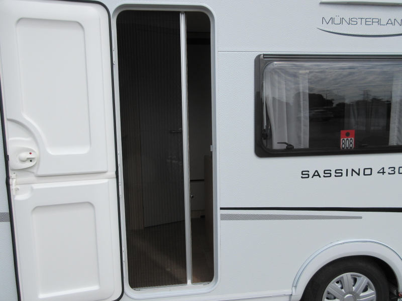 LMC Sassino 430 D MUY CUIDADO CON AVANCE foto: 22