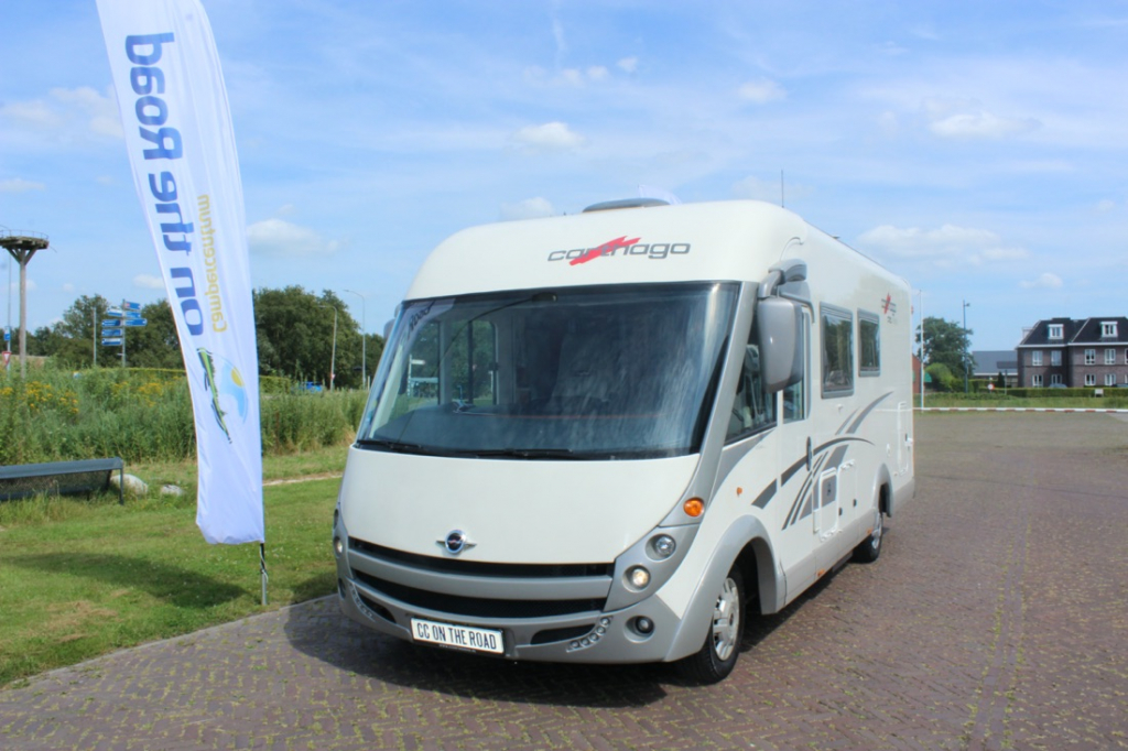 Carthago 4.2  Integraal 2.3 M-jet 148 PK, Alko chassis light, Motor-airco, Hefbed & dwarsbed, Garage, Draaistoelen voor, L zit, zij-zit, etc. Marum (Groningen) foto: 0